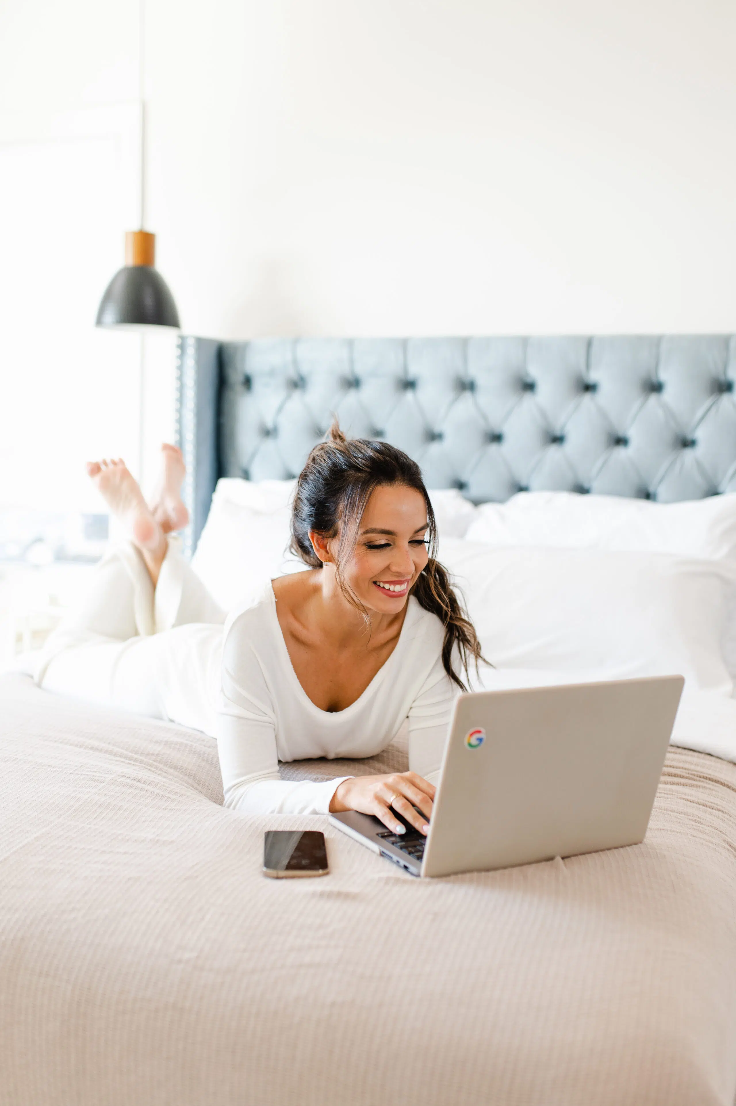 How to successfully pitch to brands as a content creator